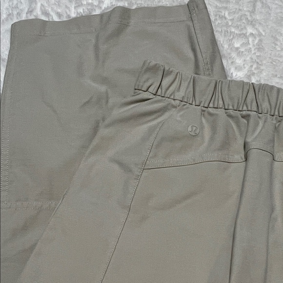 Lululemon Athletica Tan Capris - Picture 2 of 5